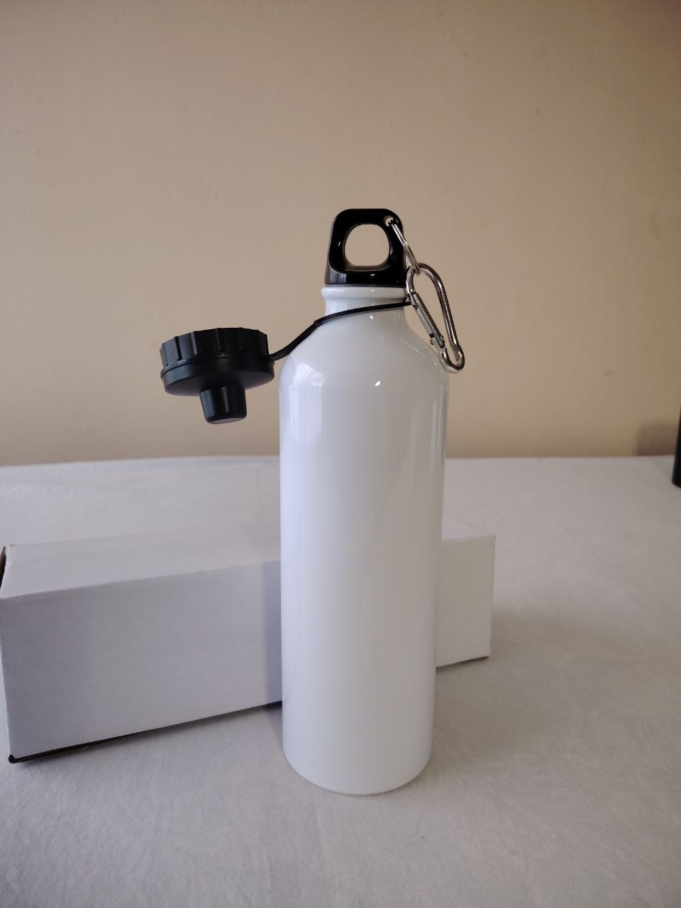 Botella  metálica de agua blanco  750 ml